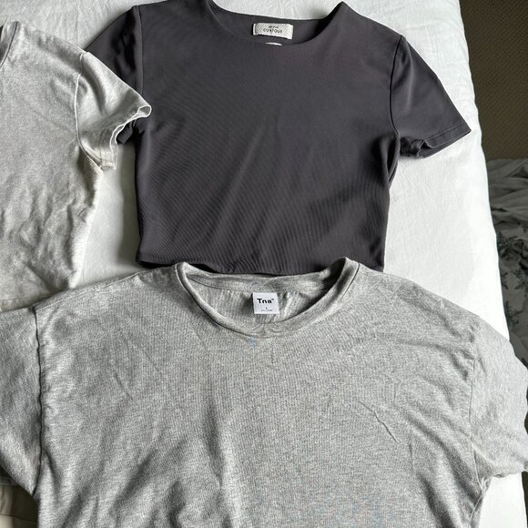 TNA T-Shirt Bundle - Picture 3 of 3